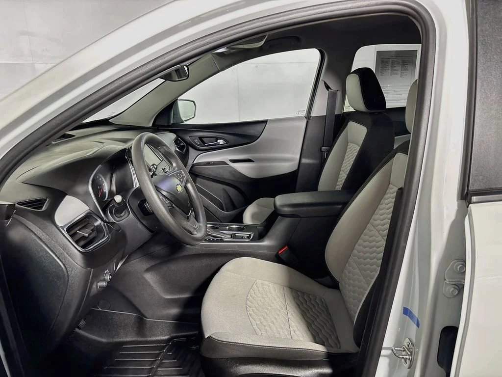 Used 2021 White Chevrolet LS image 11
