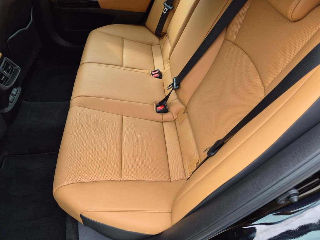 Used 2024 Black Lexus 350 image 25