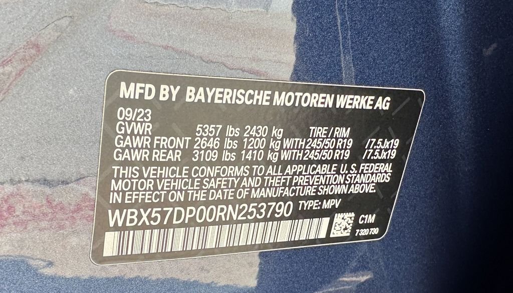 Used 2024 Blue BMW xDrive30i image 36