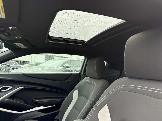 Used 2018 Silver Chevrolet SS image 19