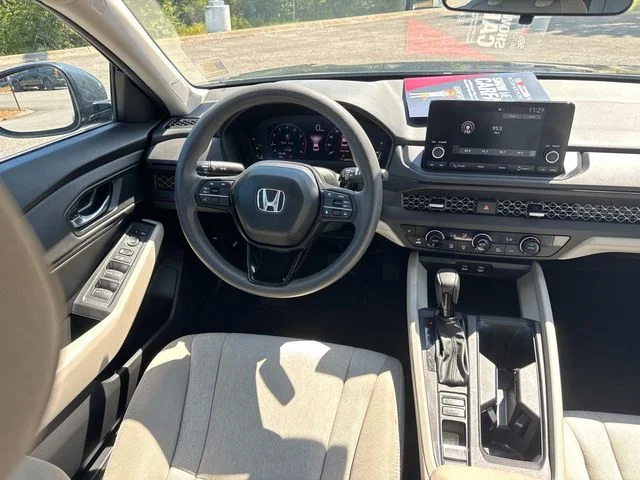 Used 2024  Honda EX image 15