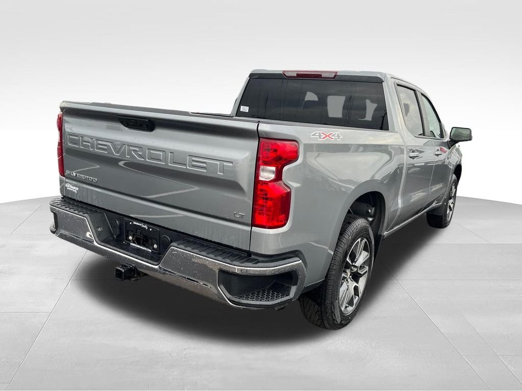 Used 2023 Gray Chevrolet LT image 5