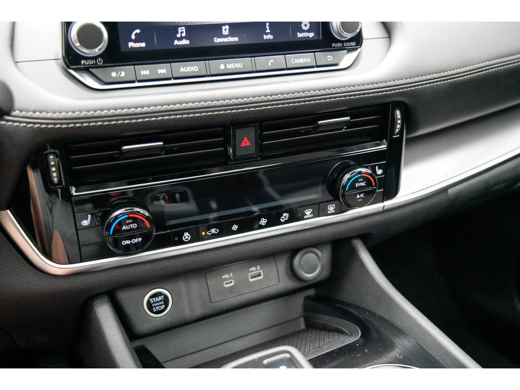 Used 2021 Pearl White Tricoat Nissan SV image 15