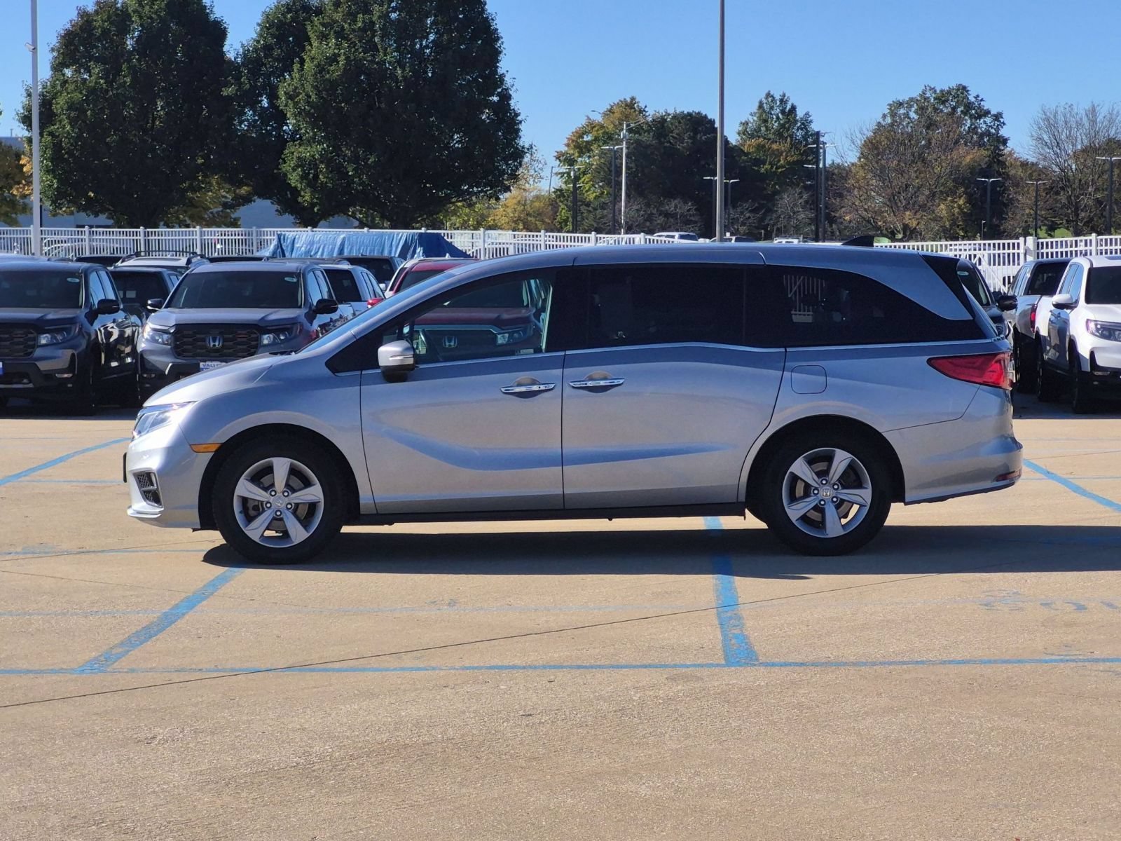 2020 Honda Odyssey EX-L - Photo 10