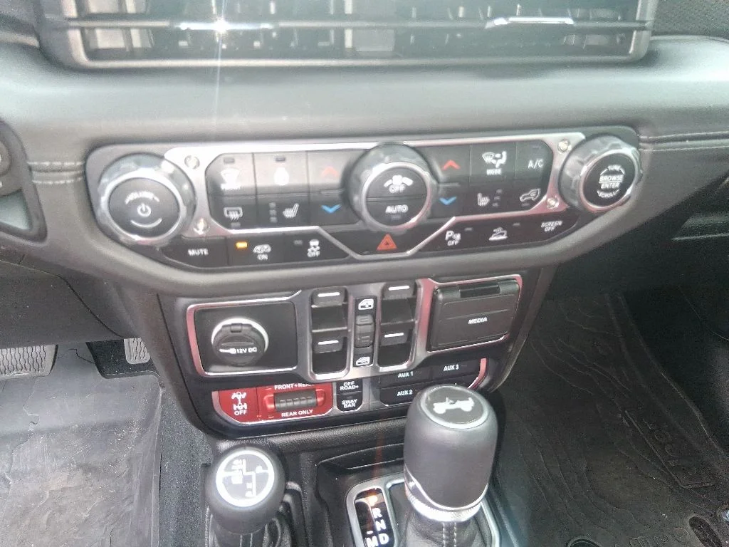 Used 2024 Gray Jeep Rubicon 392 image 12