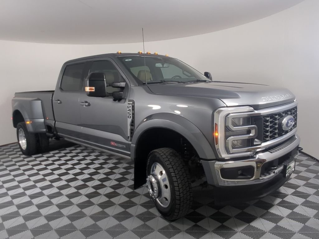 Certified Used 2025 Carbonized Gray Metallic Ford Lariat image 12