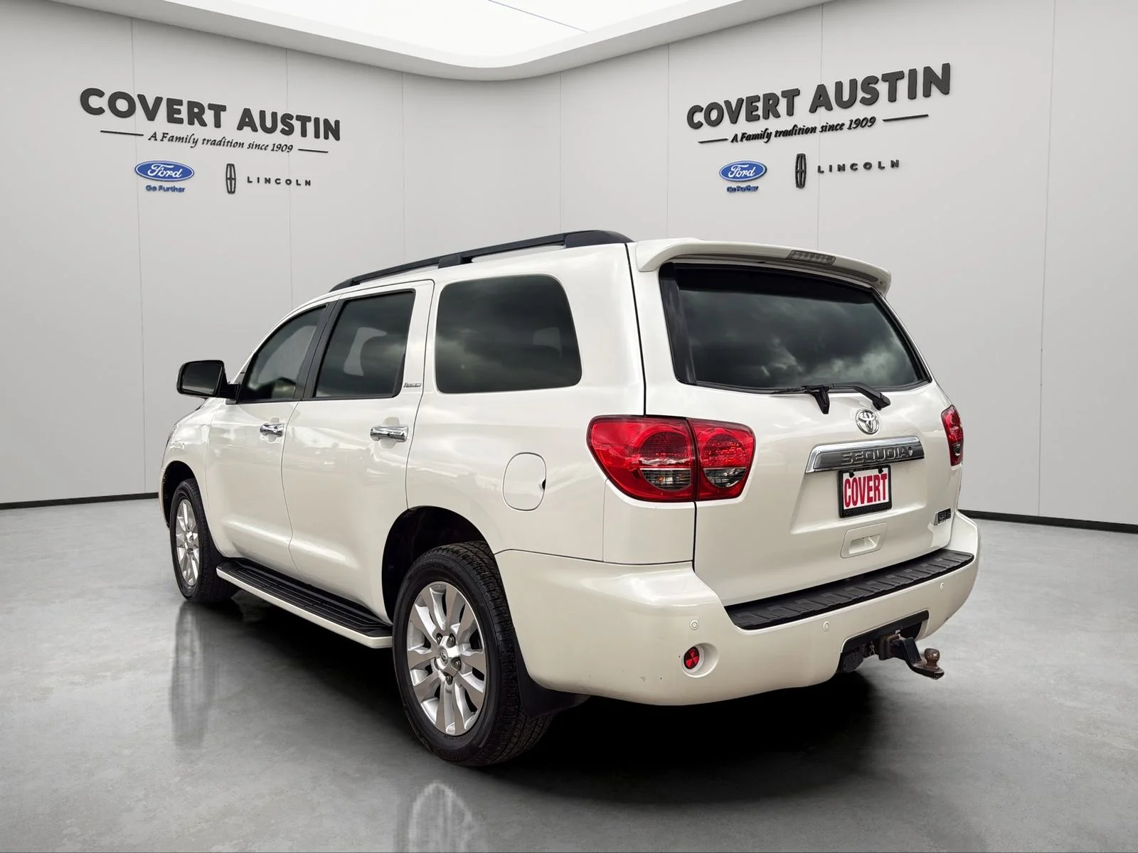 Used 2014 White Toyota Platinum image 3