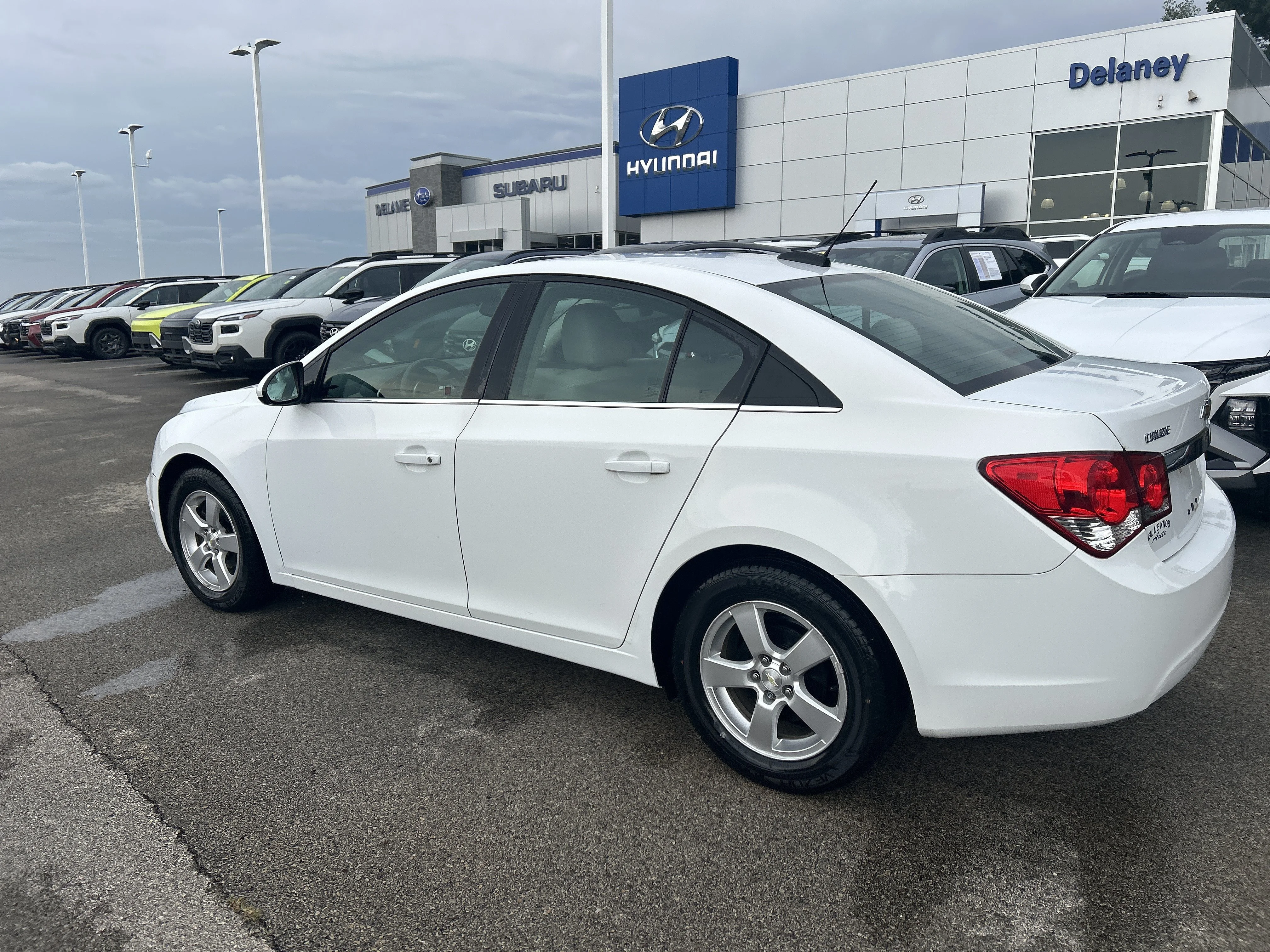 Used 2016 Summit White Chevrolet LT image 7