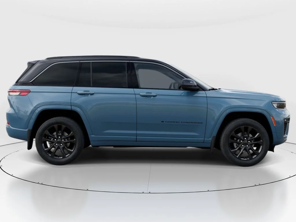 New 2026 Steel Blue Exterior Paint Jeep Limited Reserve image 23