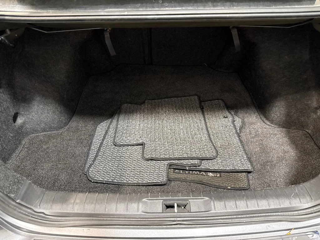 Used 2016 Gray Nissan 2.5 SR image 12