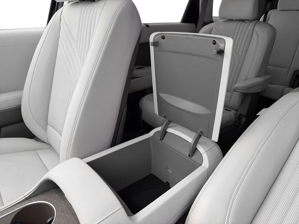 New 2026 Black Hyundai SEL Premium image 18
