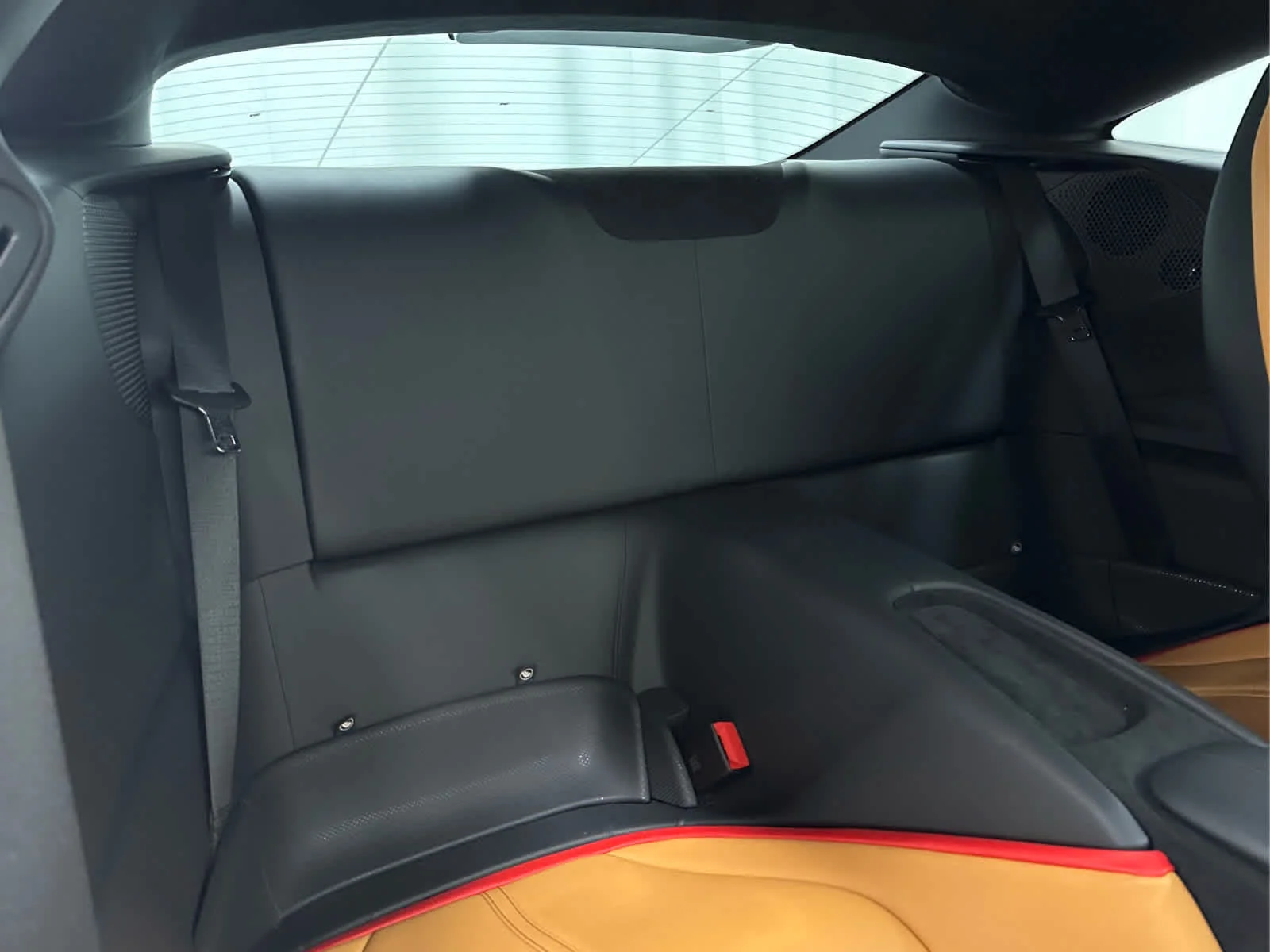 Used 2022 RED Ferrari  image 18