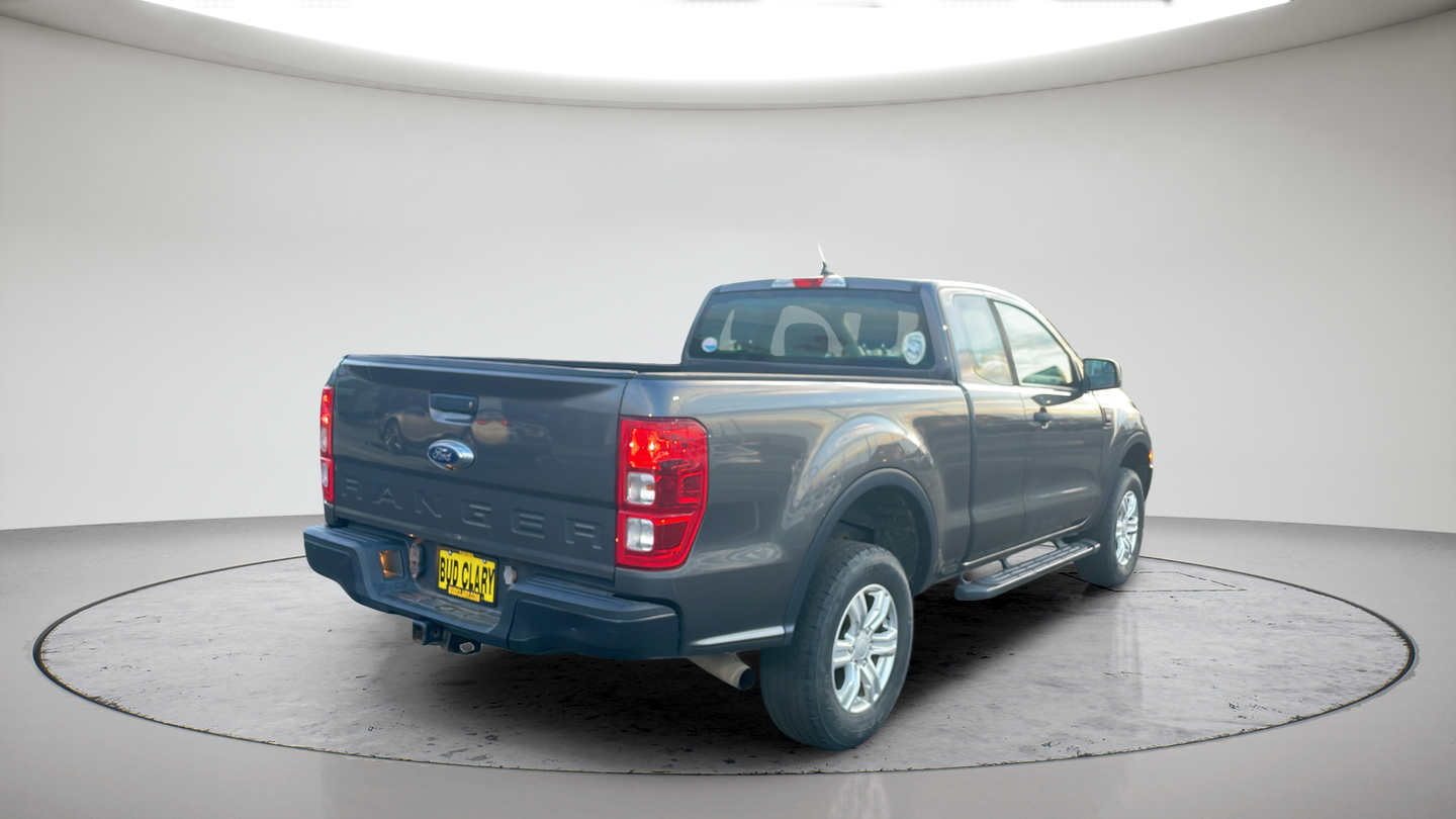 Used 2020 Gray Ford XL image 3