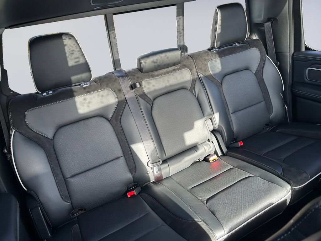 2026 RAM 1500 Laramie - Photo 18