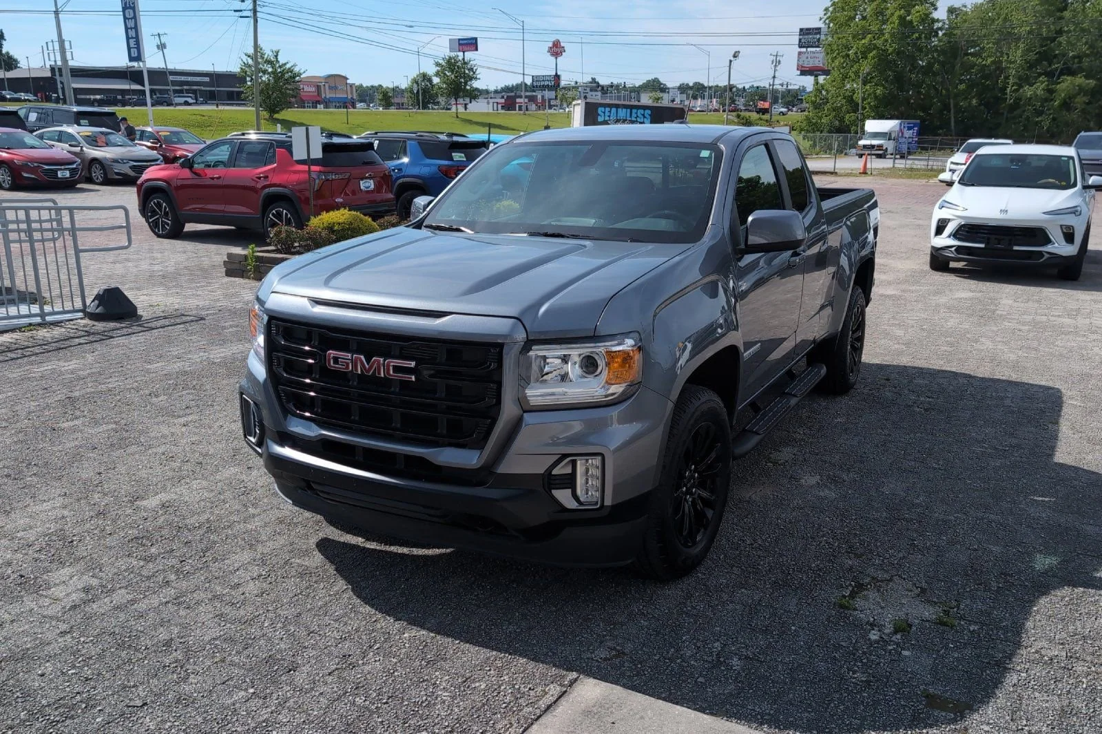 Used 2022 Satin Steel Metallic GMC Elevation image 15