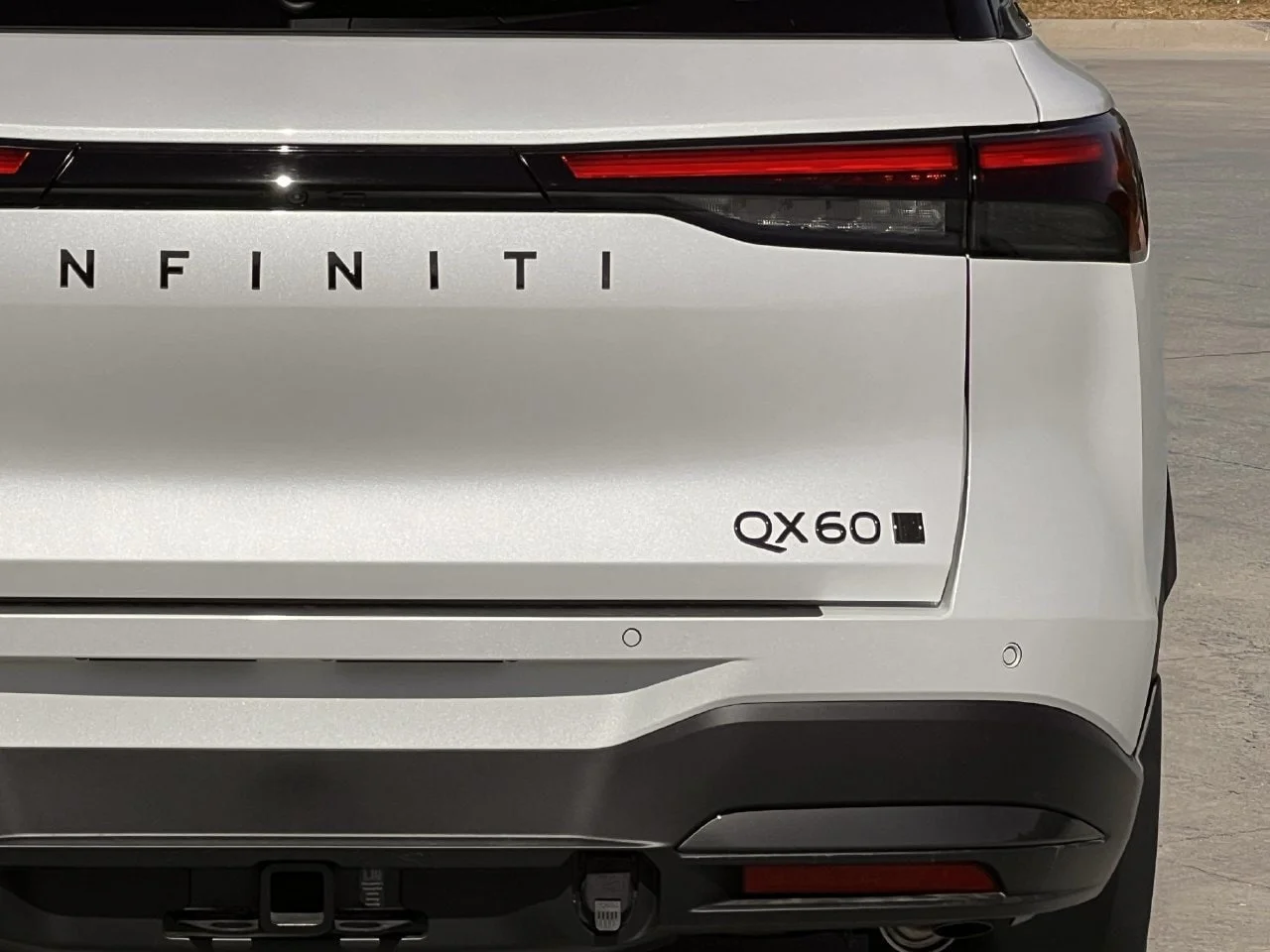 New 2027 2T RAD WHT INFINITI Autograph AWD image 23