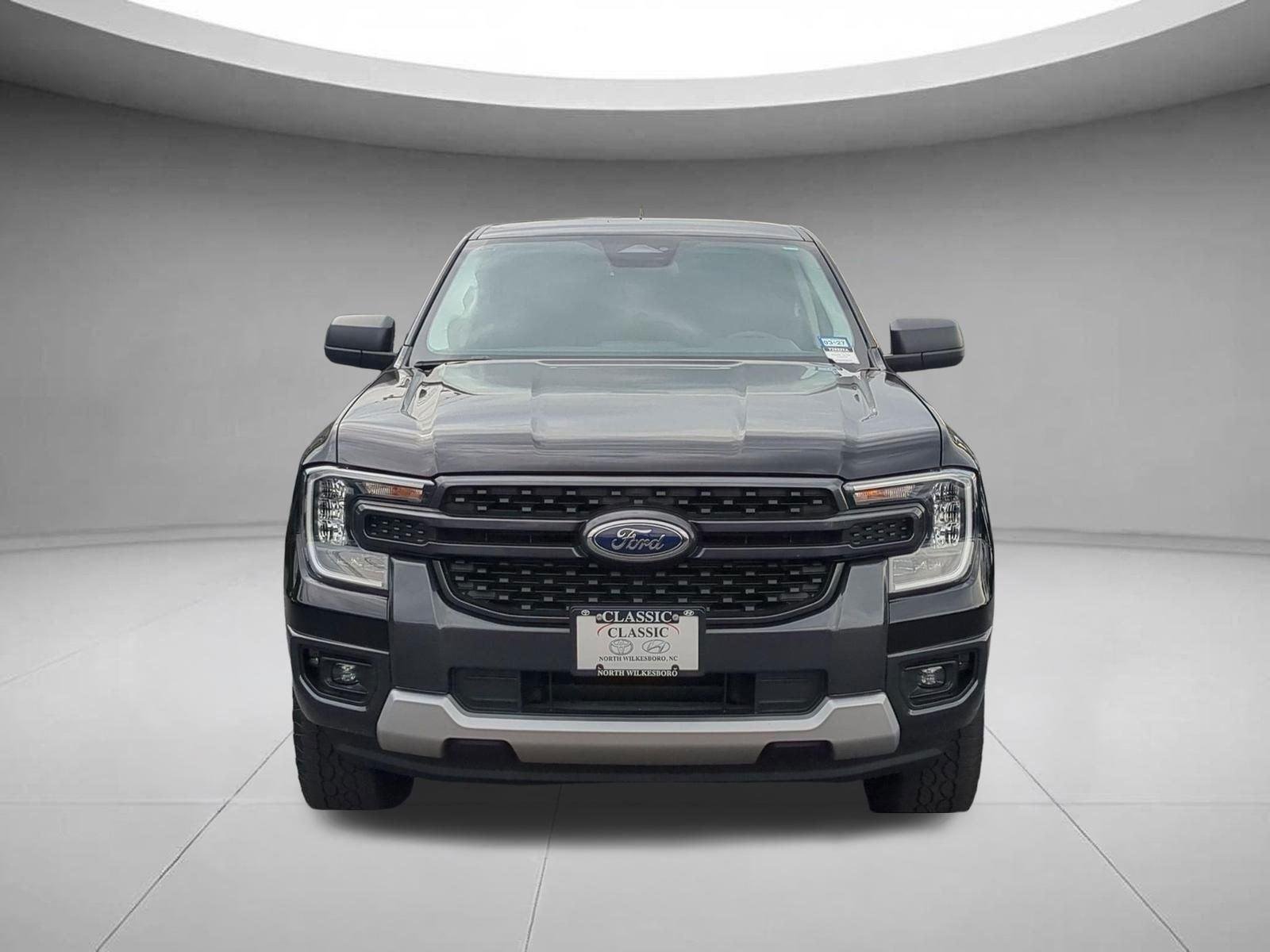 Used 2025 Shadow Black Ford XLT image 8