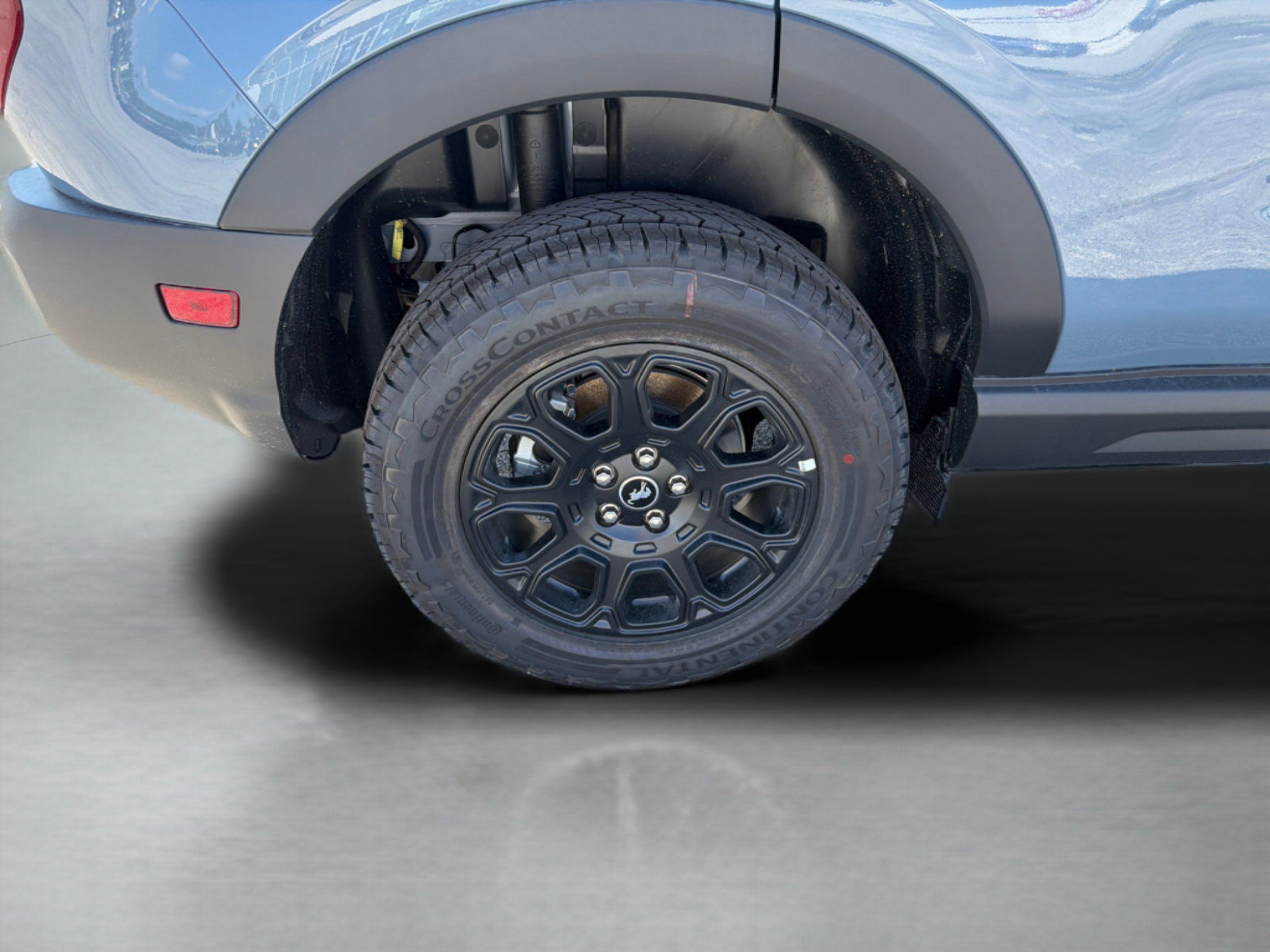 New 2026 Azure Gray Metallic Tri-Coat Ford Badlands® image 30