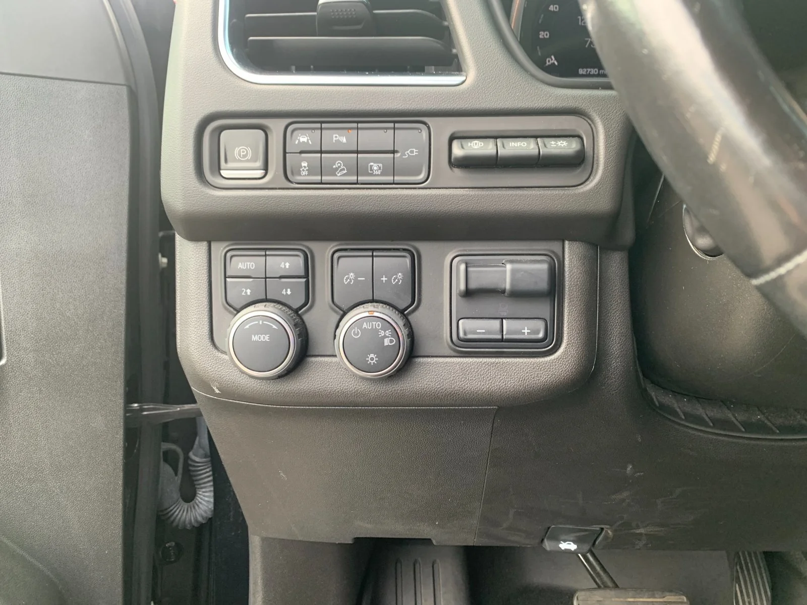 Used 2022 BLACK Chevrolet High Country image 30