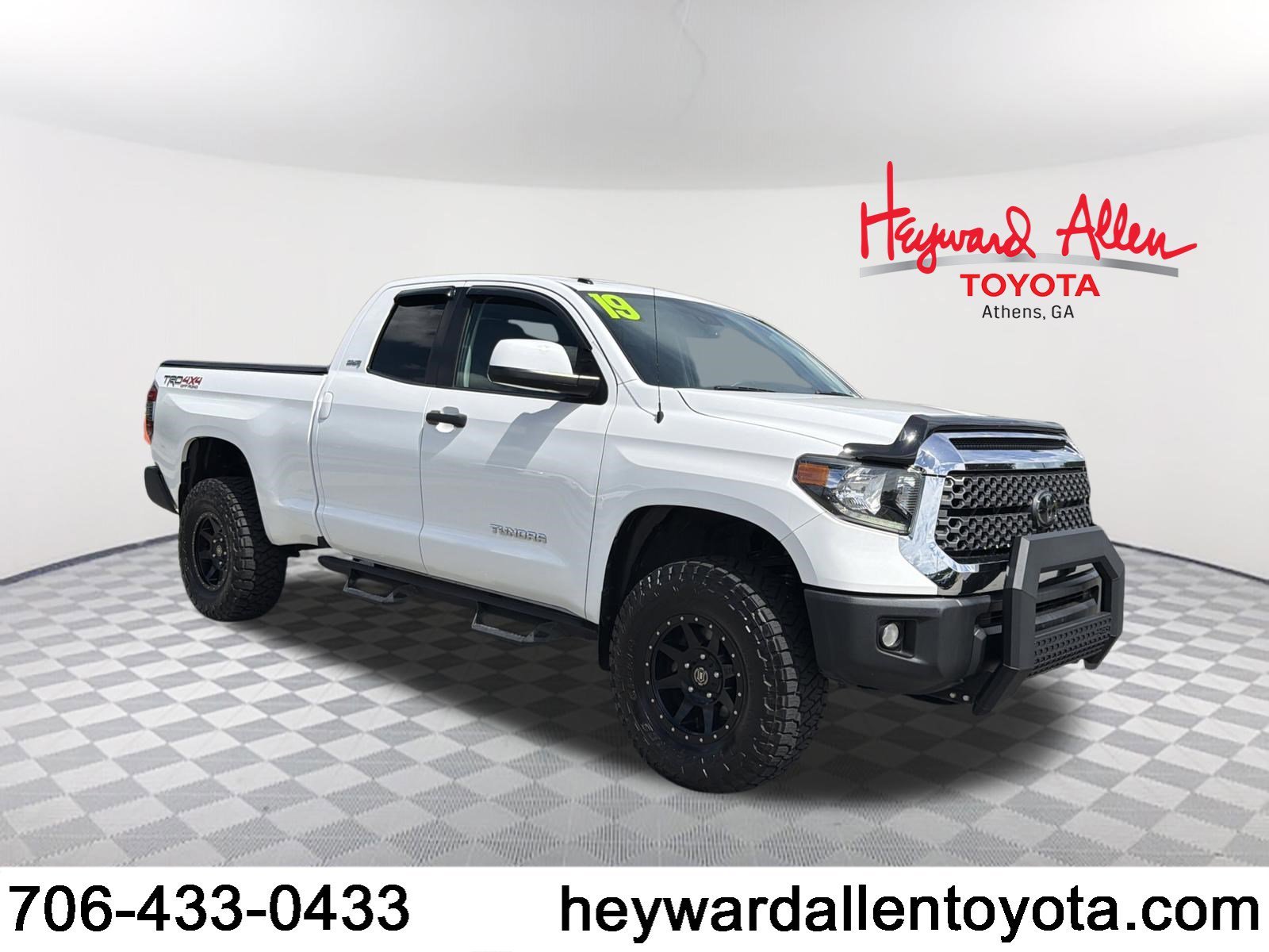 2019 Toyota Tundra SR5 4.6L 4WD Double Cab Standard Bed's photo