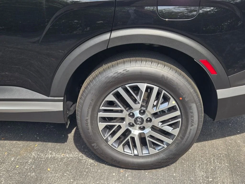 New 2026 Abyss Black Hyundai SEL Premium image 16