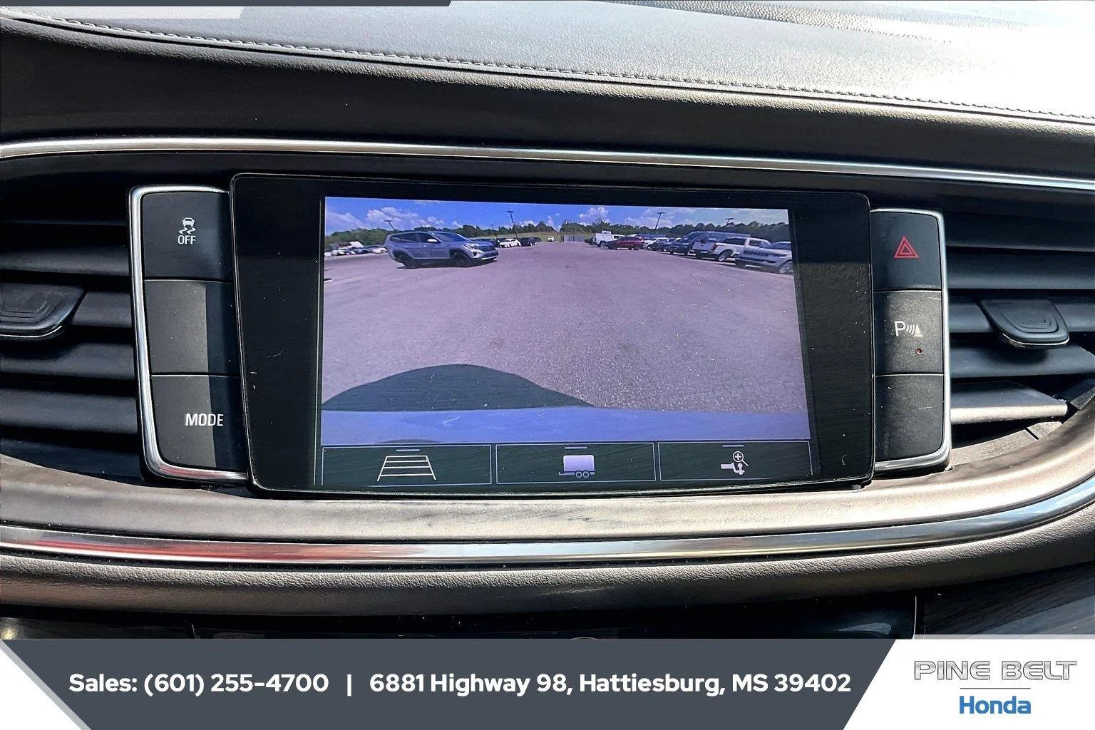 Used 2021 White Frost Tricoat Buick Essence image 15