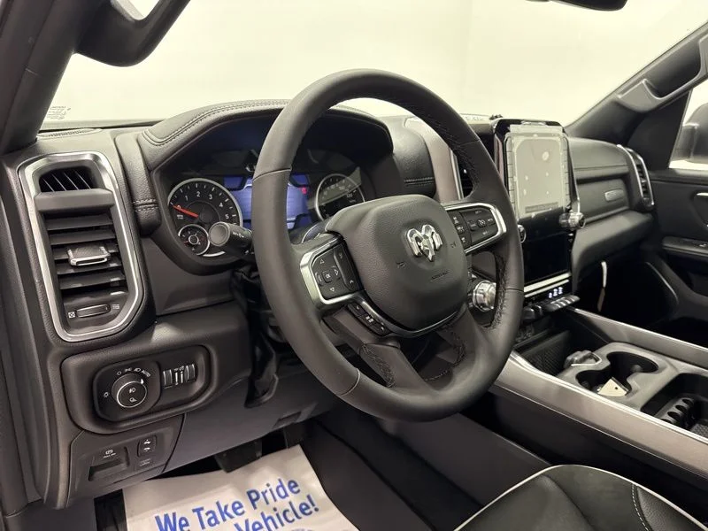 New 2026 Bright White Clear-Coat Exterior Paint RAM Laramie image 21