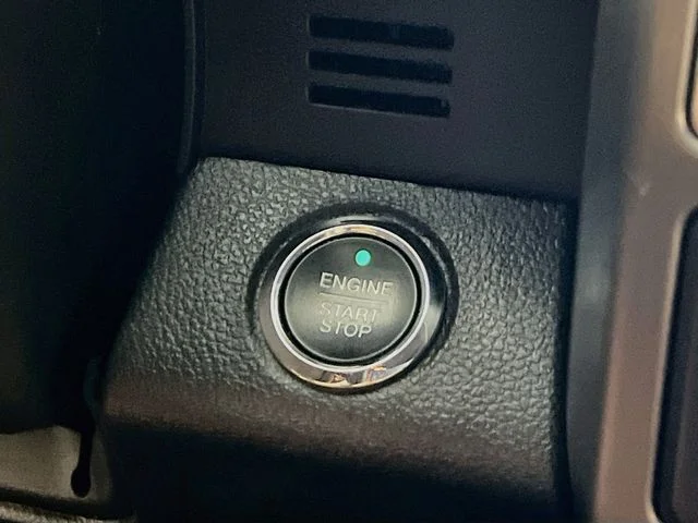 Used 2017 Blue Ford Limited image 16