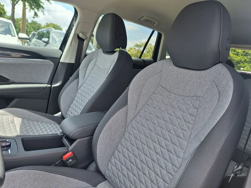 2025 Volkswagen Tiguan S - Photo 11