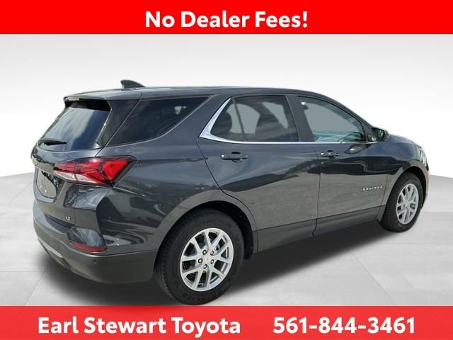 Used 2022 Gray Chevrolet LT image 4