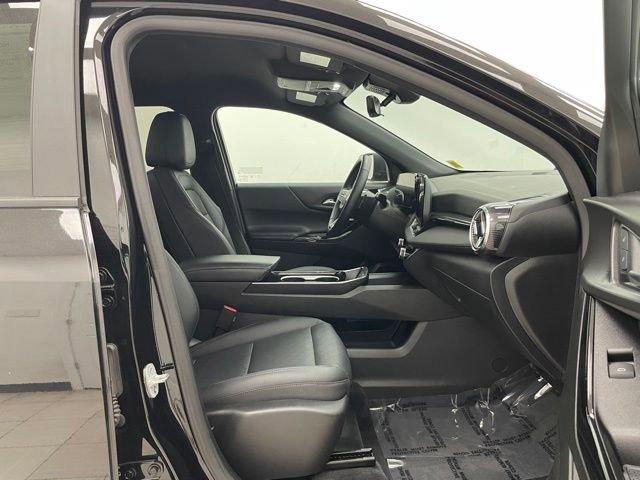 2025 Chevrolet Equinox LT - Photo 16