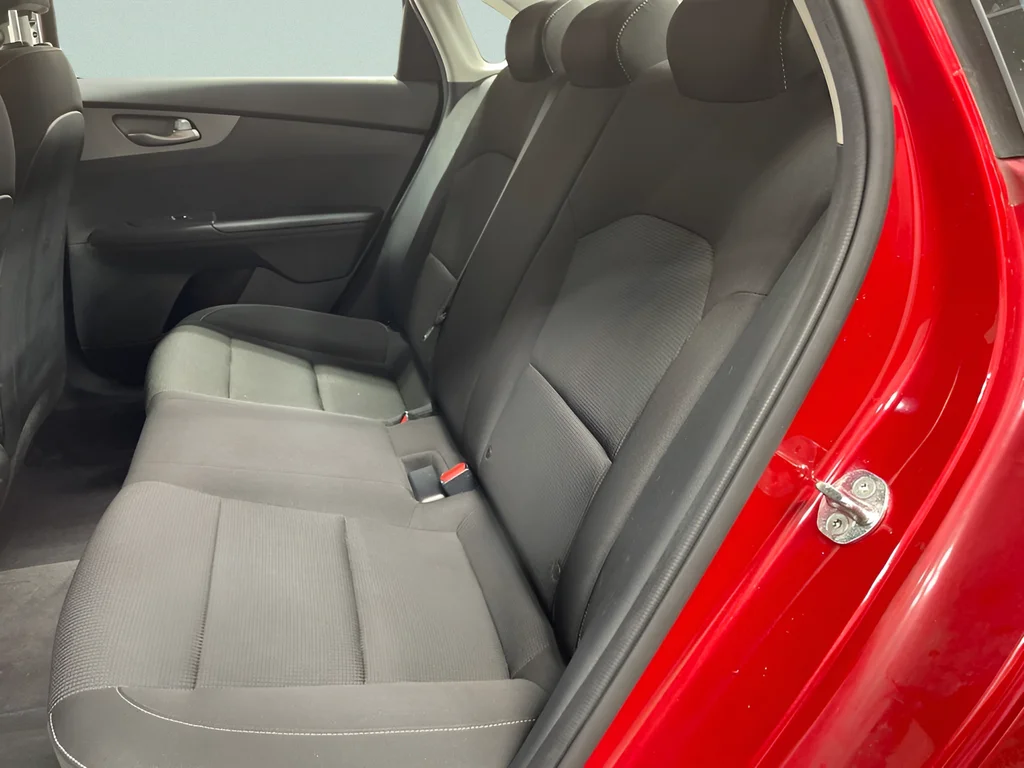 Used 2021 Currant Red Kia LXS image 24