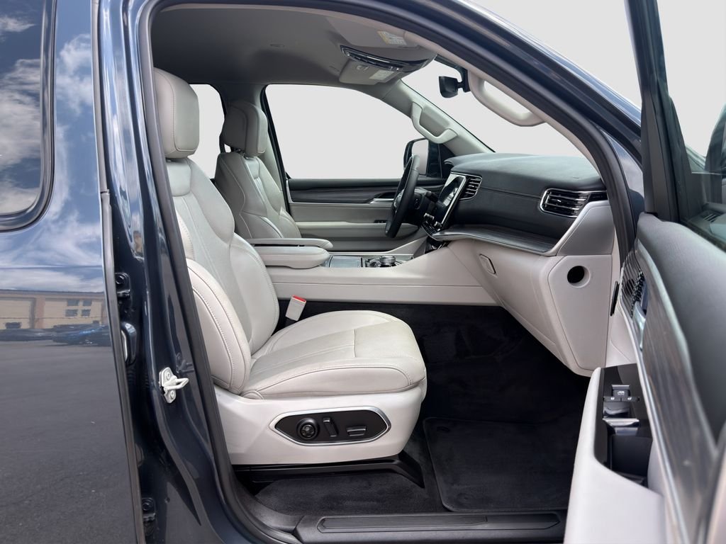 Used 2024 Gray Jeep Series II image 18