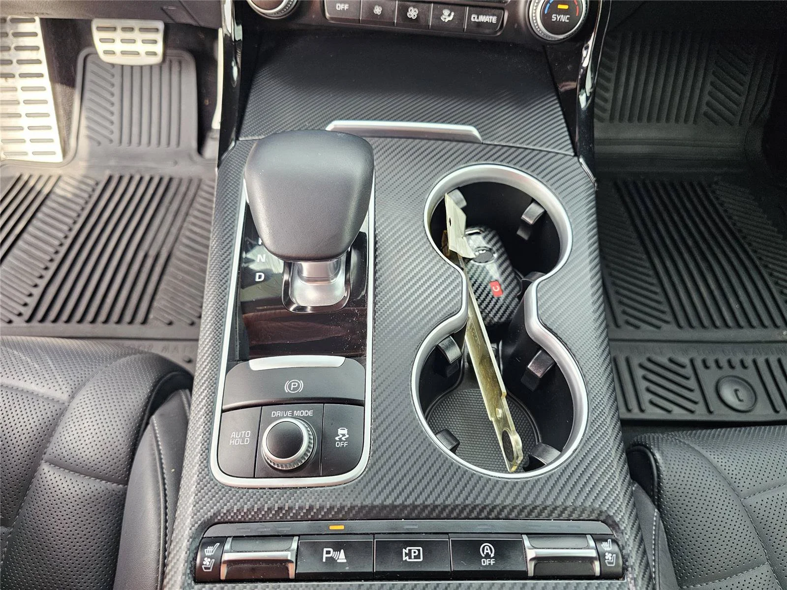 Used 2022 Snow White Pearl Kia GT2 image 27