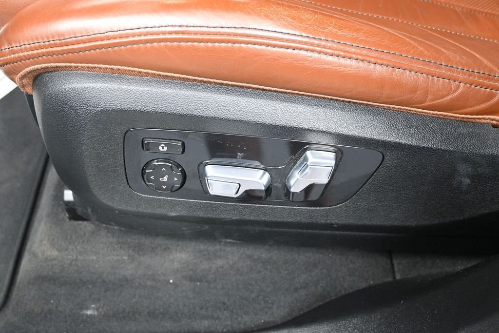 Used 2022 Carbon Black Metallic BMW M50i image 13