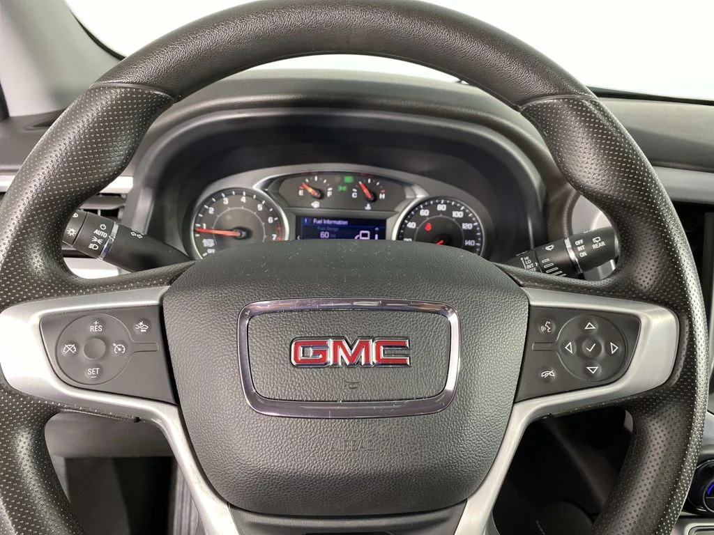 Used 2023 White GMC SLE image 16