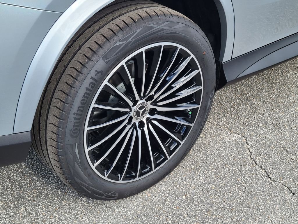 New 2026 Cirrus Silver Metallic Mercedes-Benz GLC 300 image 7