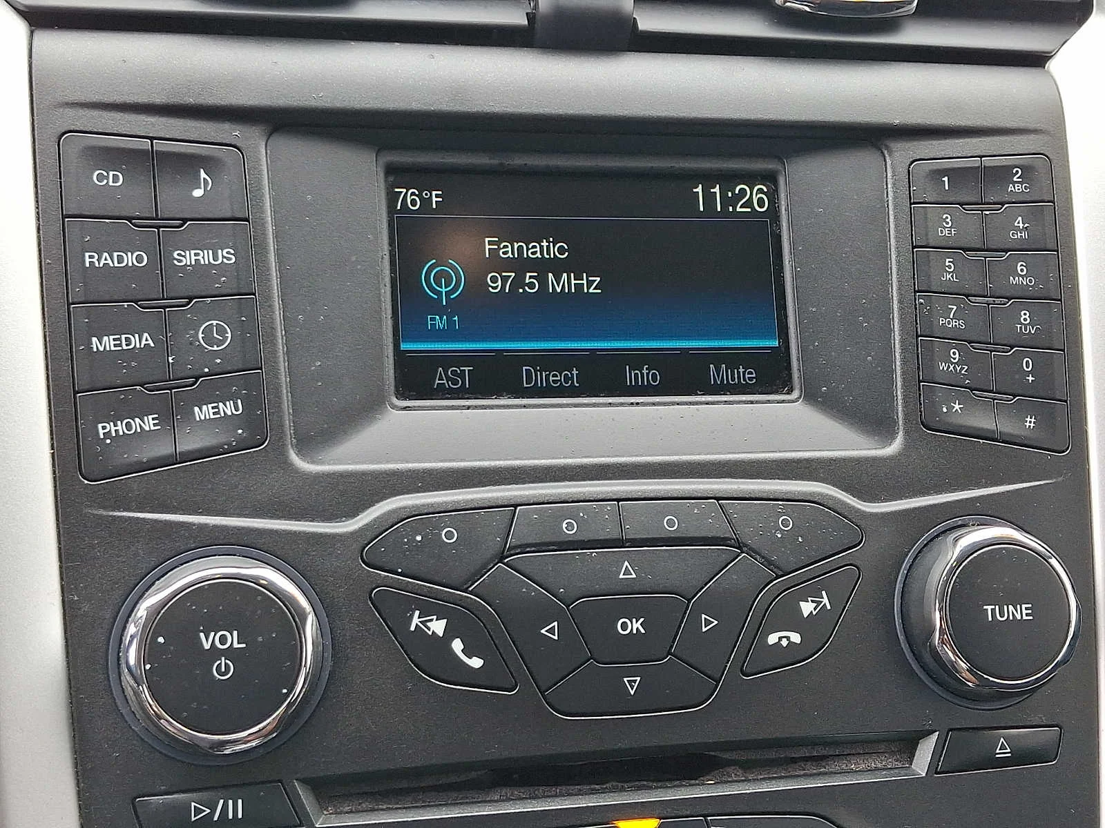 Used 2016 White Ford SE image 17