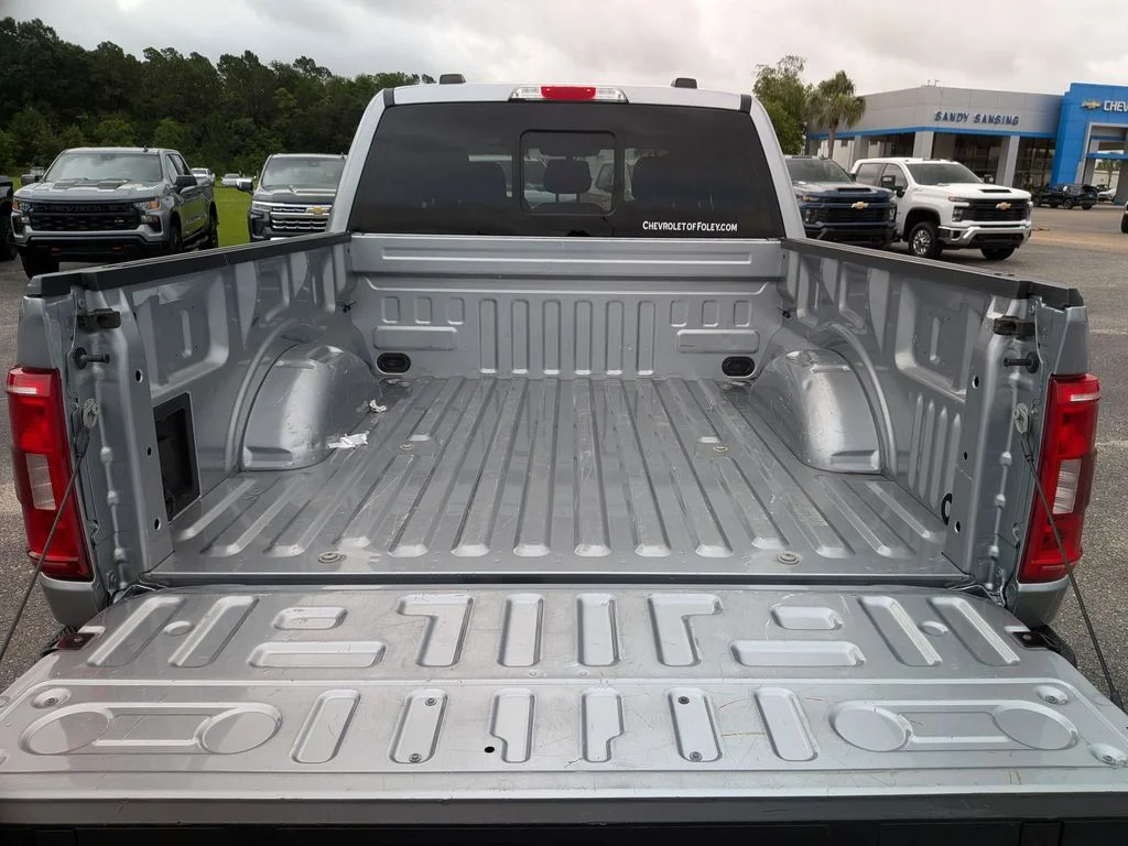 Used 2023 Silver Ford XLT image 33