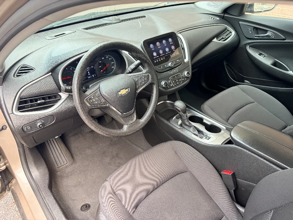 Used 2023 Gray Metallic Chevrolet LT image 12