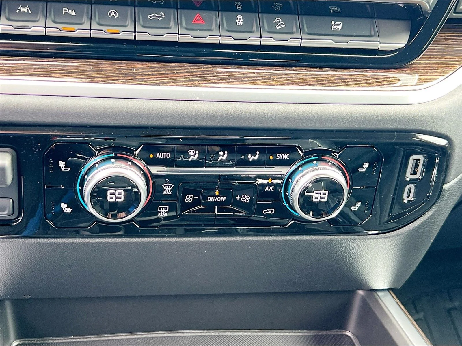 2026 GMC Sierra 1500 Elevation - Photo 9