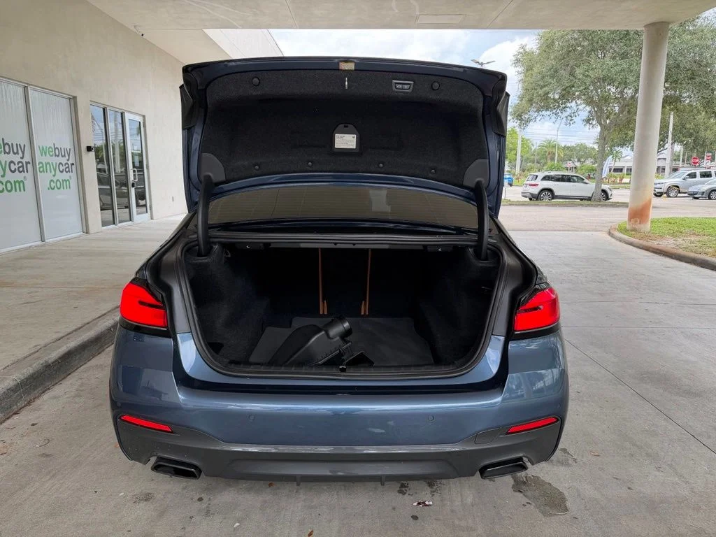 Used 2023 Blue BMW 530i image 33