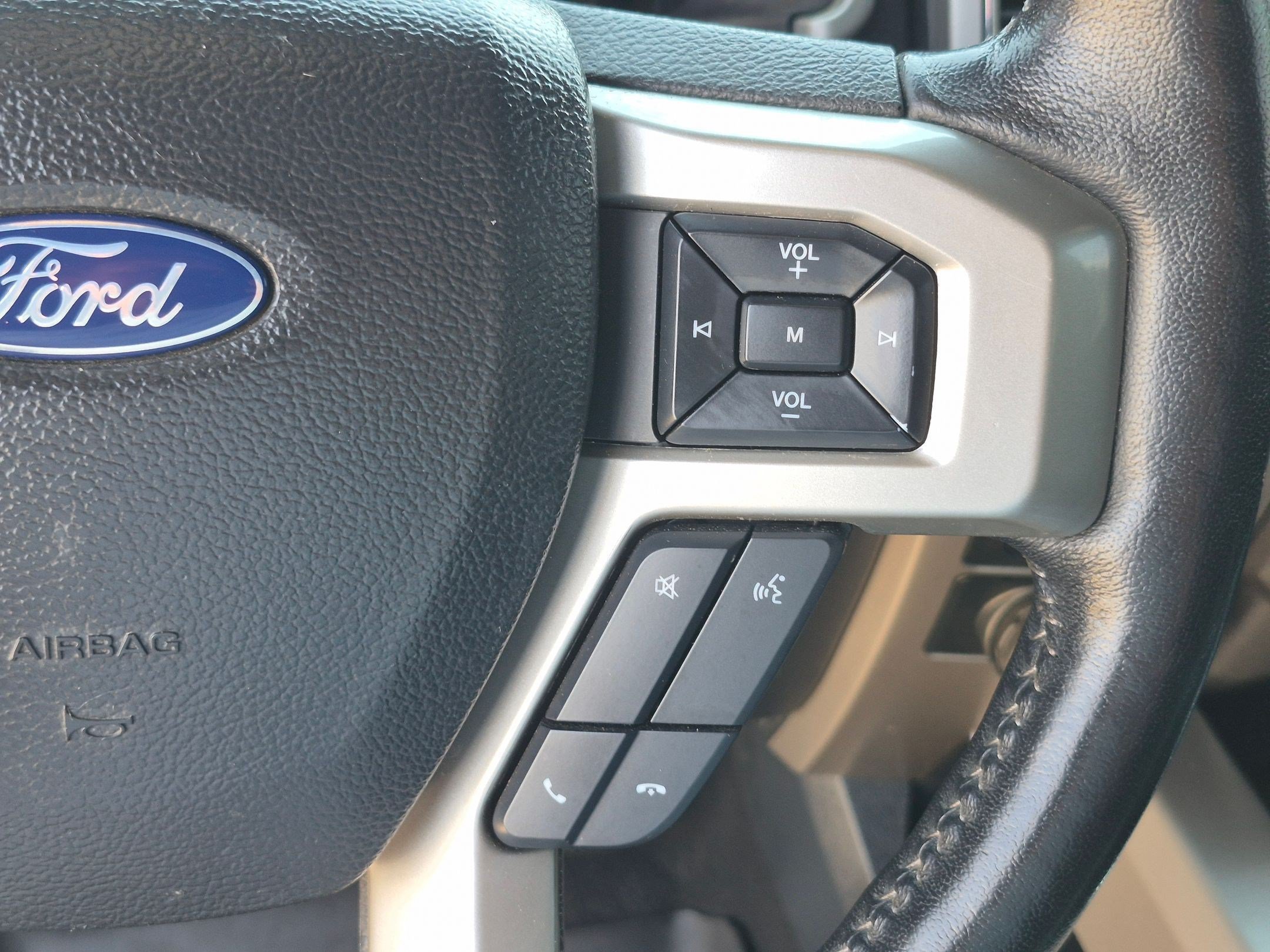 Used 2022 Blue Metallic Ford LARIAT image 18