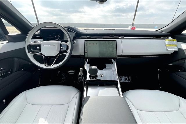 Certified Used 2026 Gray Land Rover Dynamic SE image 5