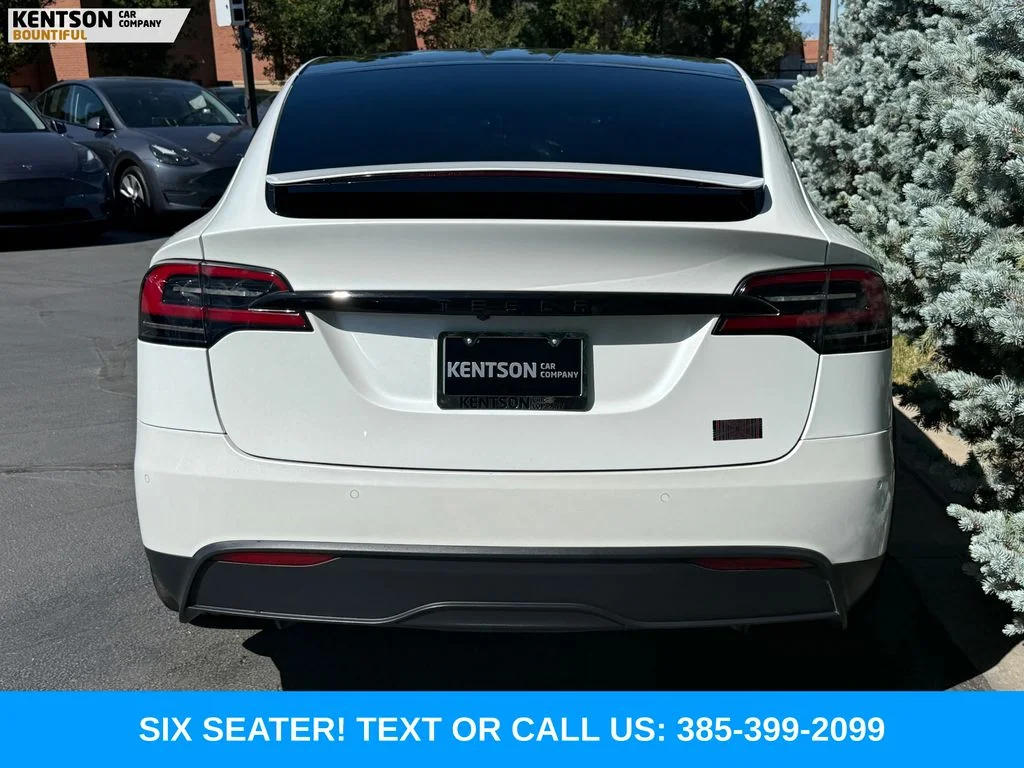 Used 2022 White Tesla Plaid image 7