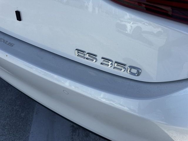 2025 Lexus ES 350 - Photo 25