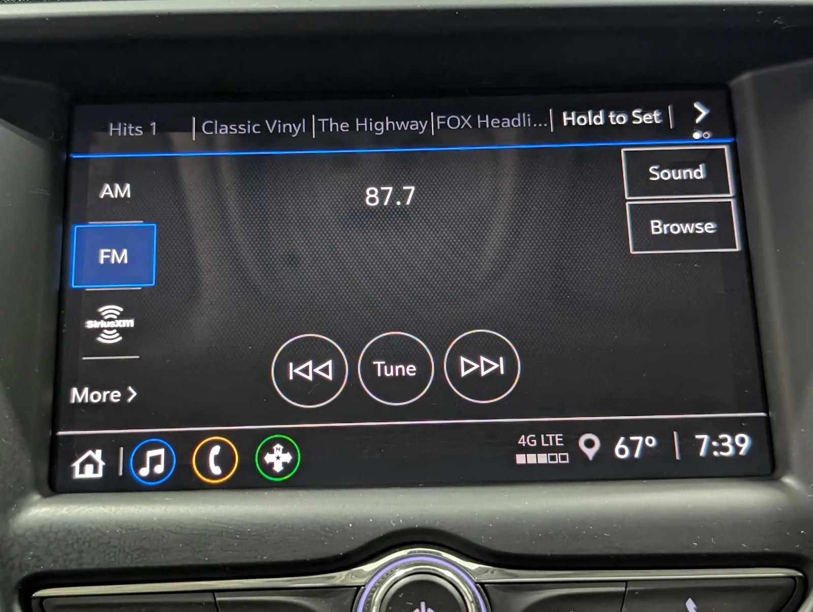 Used 2022 Summit White Chevrolet LT image 24