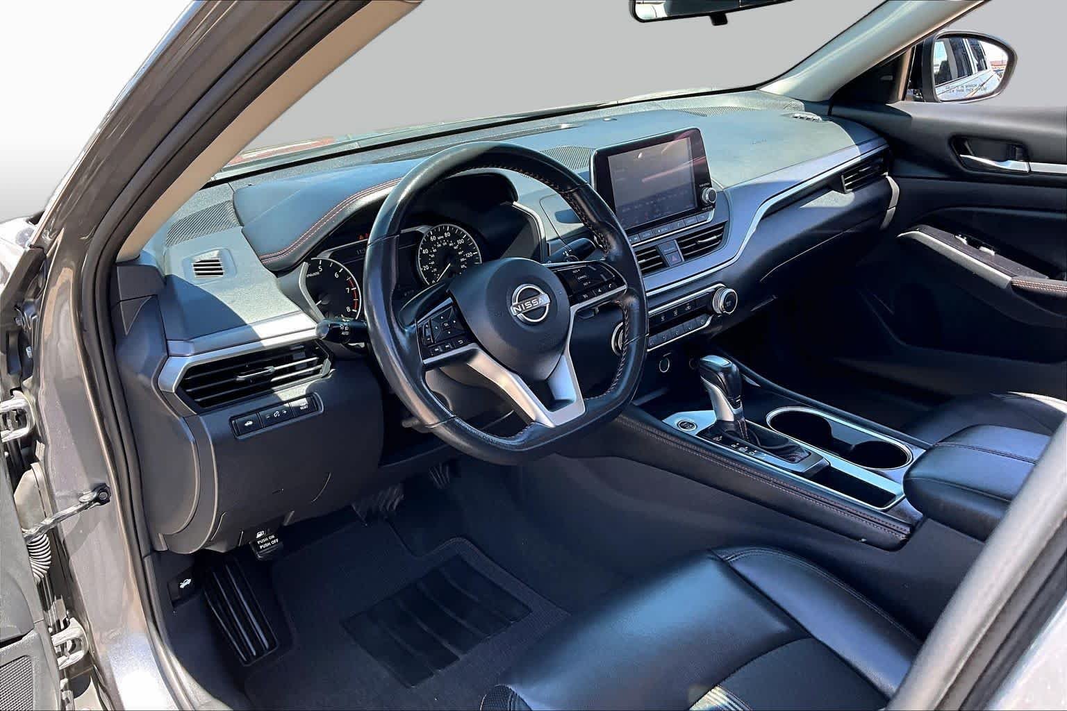 Used 2024 Gun Metallic Nissan 2.5 SR image 17
