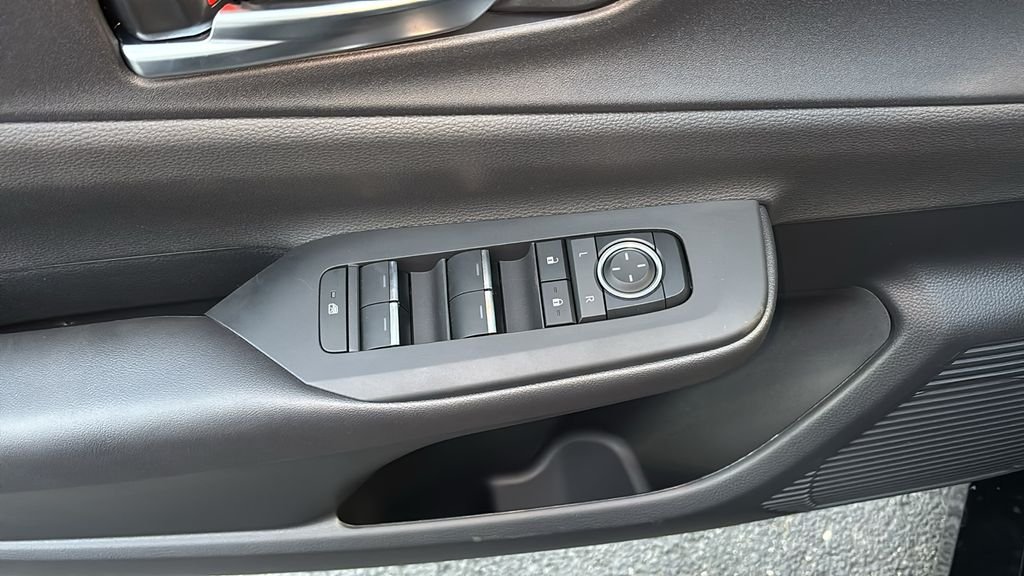 2026 Toyota Prius Plug-in Hybrid XSE Premium - Photo 14