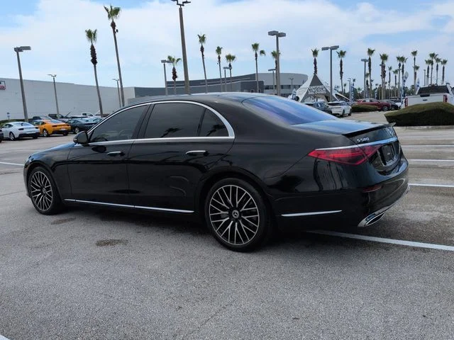Used 2021 Obsidian Black Mercedes-Benz S 580 image 6